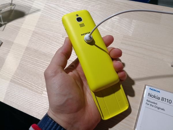 Nokia 8110 4G.