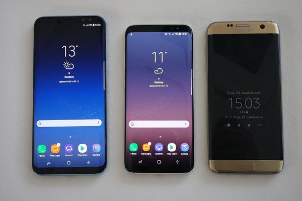 Vasemmalta oikealle: Samsung Galaxy S8+, Galaxy S8 ja Galaxy S7 edge.