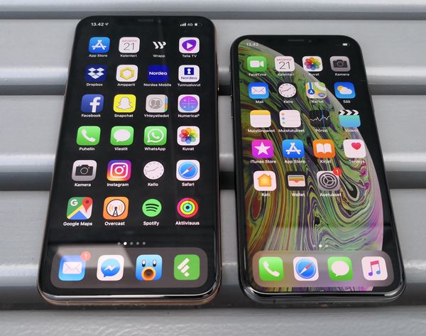 iPhone XS Maxilla ja iPhone XS:llä on kokoeroa, mutta suurempaan tottuu nopeasti.