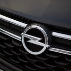 Astra voi kantaa ylpeänä Opelin merkkiä keulallaan