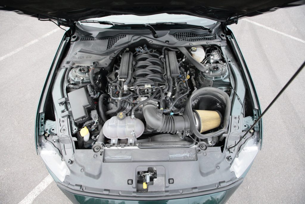 ford_mustang_bullitt_moottori