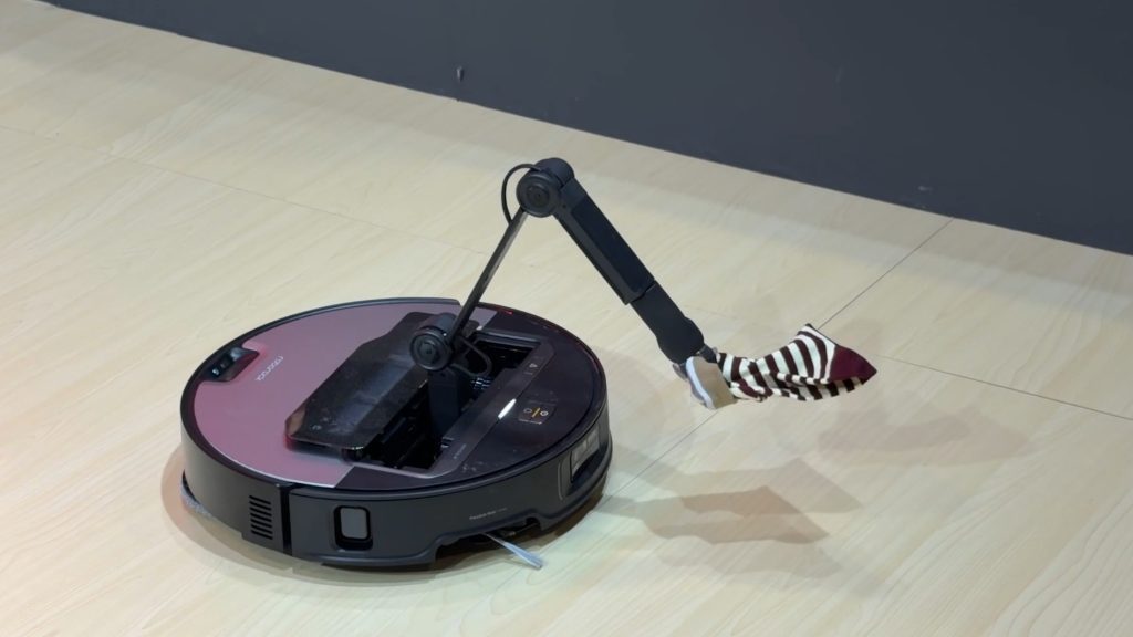 Roborock nostaa sukkaa